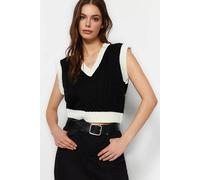 Wovcor Cropped Colour Block Cable Knit Sweater Vest In Black Black