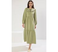 Wovcor Embroidered Detail Linen Look Shift Midi Dress In Green Green