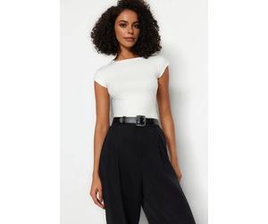 Wovcor Minimal Fitted Cap Sleeve Crew Neck Everyday Top In Ecru Ecru