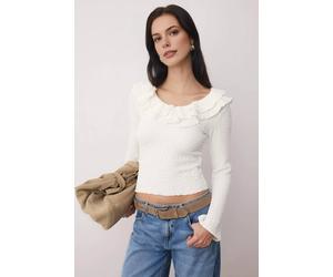 Wovcor Textured Fitted Stretch Knit Blouse With Ruffle Neck Detail In Ecru Ecru