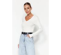 Wovcor V-Neck Fitted Knit Blouse In White White XL