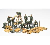 WWII German Tank Crew Field Maintenance Set 1:48 Figure Plastic Model Kit TAMIYA