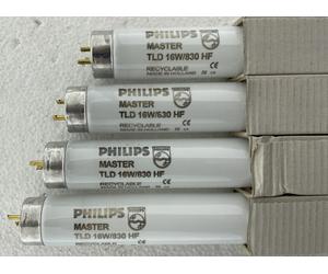 x4 16 Watt = 18 Watt / 830 2 ft 18 Watt 3000k Warm White tube T8 589 mm Philips