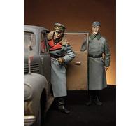 XINGCHANG 1/35 Resin Figure Model Kit German General and his driver Unassembled unpainted Top