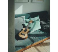 Yamaha Acoustic Guitalele, GL1 - A hybrid between guitar and ukulele (