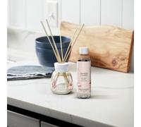 Yankee Candle Signature Reed Diffuser Refill | Pink Sands | 200ml | Up to 20 Weeks of Fragrance | Perfect Gifts for Women
