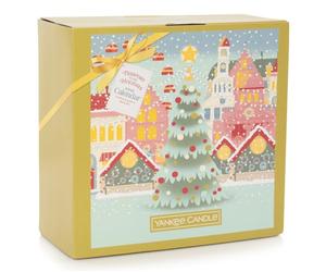 Yankee Candle - Advent Calendar Book 2024 | 12 Votive Candles | 12 Tea Lights | 1 Tea Light Holder | Passport to the Holidays