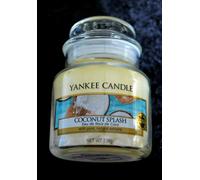 Yankee Candle Coconut Splash scented candle 104 g