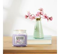 Yankee Candle Medium Scented Jar Candle - Patisserie Treat