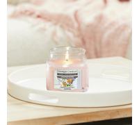 Yankee Candle Medium Scented Jar Candle - Sunkissed Blooms
