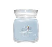Yankee Candle North Pole Hideaway Signature Medium Jar, Festive Scent