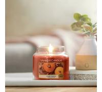 Yankee Candle Signature Medium Jar Candle - Spiced Pumpkin