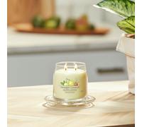 Yankee Signature Medium Scented Candle - Iced Berry Lemonade