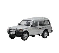 YLQERZ Scale Die-Cast Metal 1:18 Ratio For Mitsubishi Pajero V31 Urban Off-road Vehicle Alloy Car Model For Vehicles Fans(Silver)