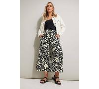 Yours Floral Textured Midaxi Culottes In Black Black 26-28