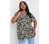 Yours Ikat Print Crinkle Shirt In Black Black 26-28