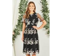 Yumi Black Embroidered Floral Skater Dress Black 18