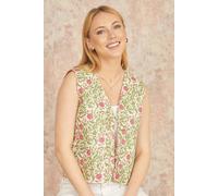 Yumi Women's Pink Floral Reversible Cotton Quilted Jacket in White | Size: 14