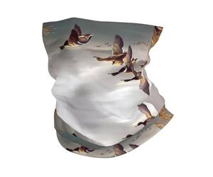 YYHWHJDE Hunting Flying Wild Ducks Prints Versatile Sport Throw - Seamless, Quick-Drying, Multifunctional Headwear for Hiking, Biking & More!
