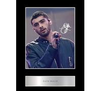 Zayn Malik Pre Printed Signature Signed Mounted Photo Display #1 Printed Autograph Picture 10x8 Inch Mount