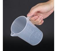 Zerodis Measuring Cups Food Grade Plastic Milk Frother Pitcher Accurate Balance Measurement Tool with Lid for DIY Milk Coffee Baking Oven (500ml)