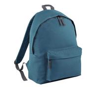 Zippered main compartment