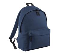 Zippered main compartment