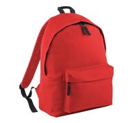 Zippered main compartment