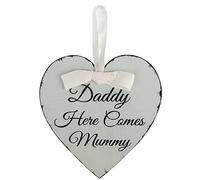 ZJchao Plaques for Crafts, Hanging Sign, Vintage Love Heart Shape Daddy Here Comes Mummy Wedding Party Hanging Sign Plaque Hanging Sign Message Board with The Heartfelt Phrase for Your