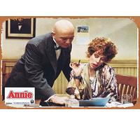 Zuhhgii ANNIE Original Lobby Card 5 Albert Finney Carol Burnett Ann Reinking Movie Poster,Metal Tin Sign,Vintage Style Classic Old Film Poster Wall Ornament Coffee Bar Restaurant Man Cave Wall Decor