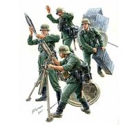 Zvezda 1/35 Military - German 120Mm Mortar 42 With Trailer & Crew - Z3583