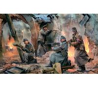 Zvezda 1:72 German Volkssturm Plastic Model Kit