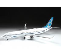 ZVEZDA 7026 Boeing 737-8 MAX Civil Airliner Plane Model Kit