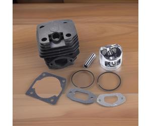 ZYNCUE 44mm or 45mm Bore Cylinder For Piston Kit for 52cc 58cc Petrol Chainsaws with Instruction Manual and Complete Hardware (58cc)